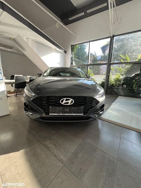Culoaregri Nouă 2025 Hyundai i30 Hatchback | 20.099 EUR (Preț OK) - Imagine 1/4