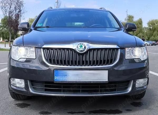 Culoaremaro Utilizat 2011 Skoda Superb Elegance Break | 9.000 EUR (Scump) - Imagine 1/4