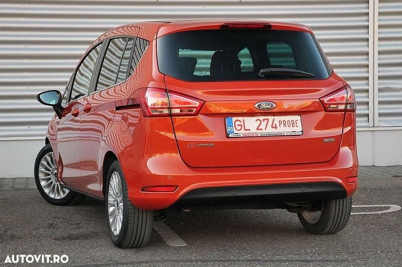 Second-hand Ford B-MAX Titanium 95 CP (69 kW) 2013 Culoareportocaliu Monovolum