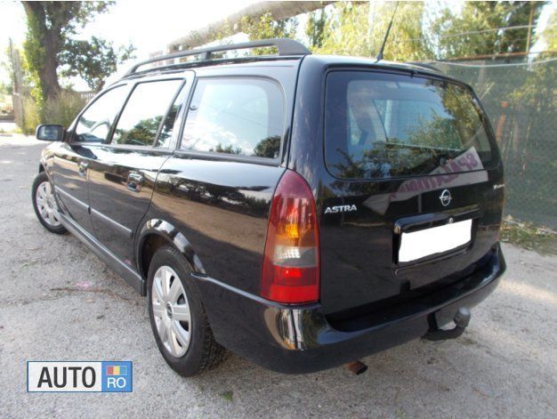 Second-hand Opel Astra 101 CP (74 kW) 2004 Negru Break