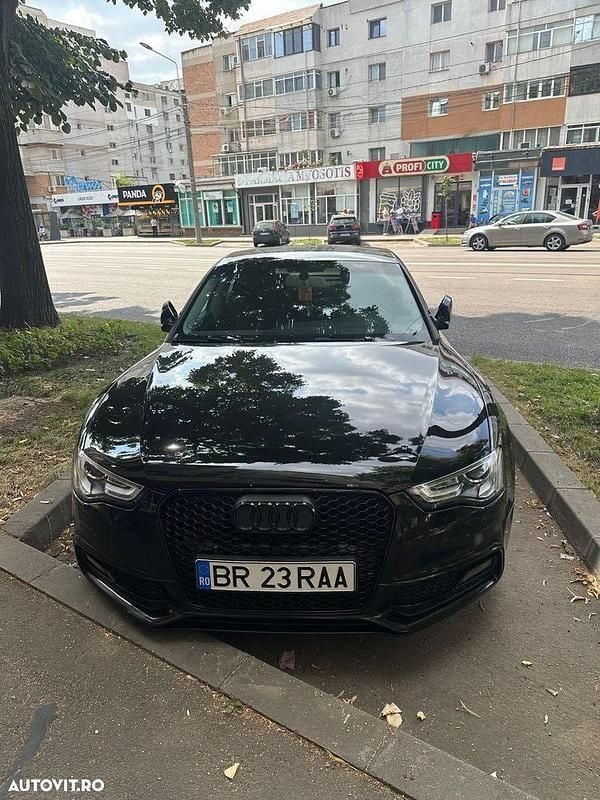 Negru Utilizat 2016 Audi A5 Sportback Sport Berlinǎ | 15.500 EUR (Super Preț) - Imagine 1/4