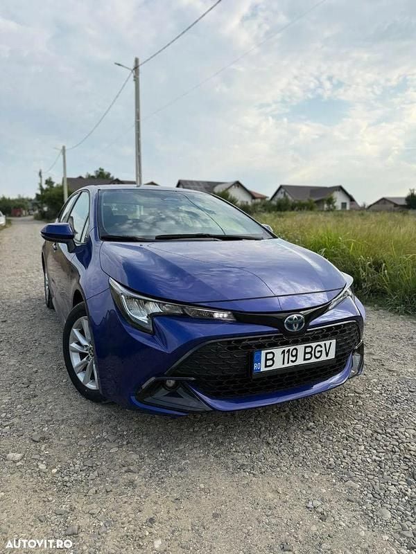 Albastru Utilizat 2023 Toyota Corolla Business Edition Hatchback | 21.990 EUR (Preț OK) - Imagine 1/4