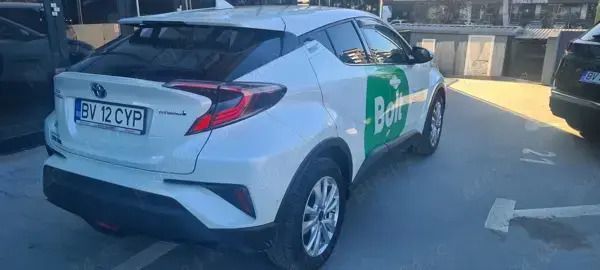 Alb Utilizat 2018 Toyota C-HR Team SUV | 18.500 EUR (Preț OK) - Imagine 1/4