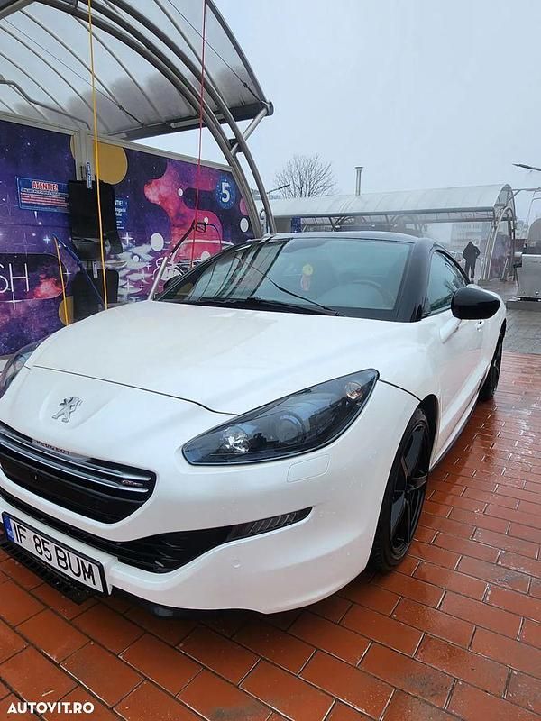 Second-hand Peugeot RCZ 200 CP (147 kW) 2015 Culoarealb Coupe