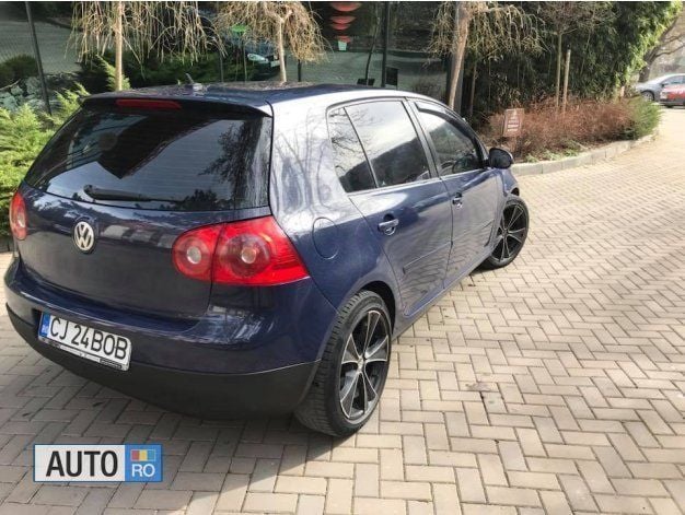 Albastru metalizat Utilizat 2005 VW Golf IV Hatchback | 4.400 EUR (Scump) - Imagine 1/4