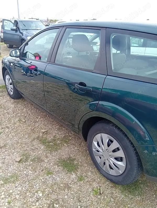 Utilizat 2007 Ford Focus Break | 1.900 EUR (Preț OK) - Imagine 1/4