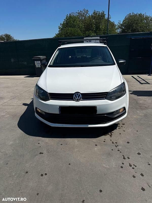 Culoarealb Utilizat 2014 VW Polo | 4.990 EUR (Preț OK) - Imagine 1/4