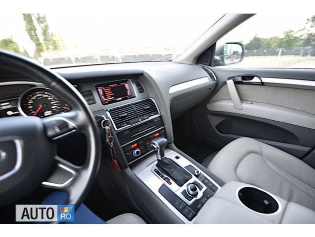 Second-hand Audi Q7 263 CP (193 kW) 2013 Argintiu SUV