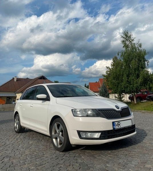 Utilizat 2016 Skoda Rapid Break | 6.990 EUR (Puțin scump) - Imagine 1/4