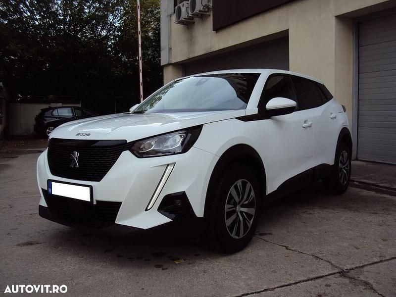 Culoarealb Utilizat 2020 Peugeot 2008 Allure SUV | 11.800 EUR (Preț OK) - Imagine 1/4