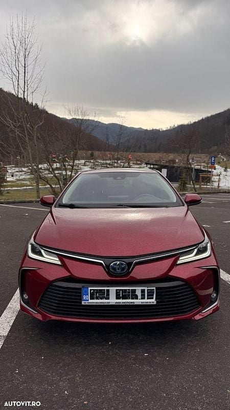 Second-hand Toyota Corolla 122 CP (89 kW) 2019 Culoarerosu Berlinǎ