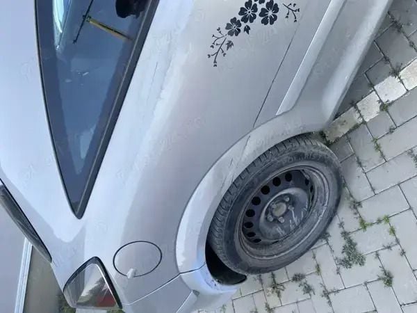 Utilizat 2005 Opel Astra Coupe | 700 EUR (Super Preț) - Imagine 1/4