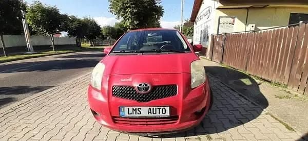Utilizat 2007 Toyota Yaris Hatchback | 3.500 EUR (Puțin scump) - Imagine 1/4