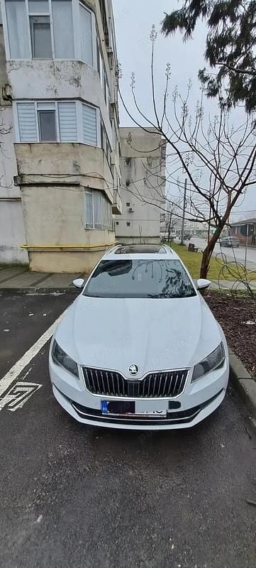 Alb Utilizat 2017 Skoda Superb LAURIN & KLEMENT Break | 15.400 EUR (Preț OK) - Imagine 1/4