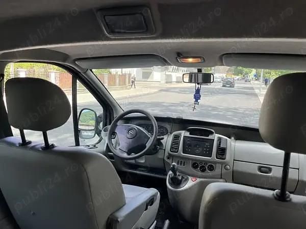 Second-hand Opel Vivaro 101 CP (74 kW) 2005 Negru Monovolum