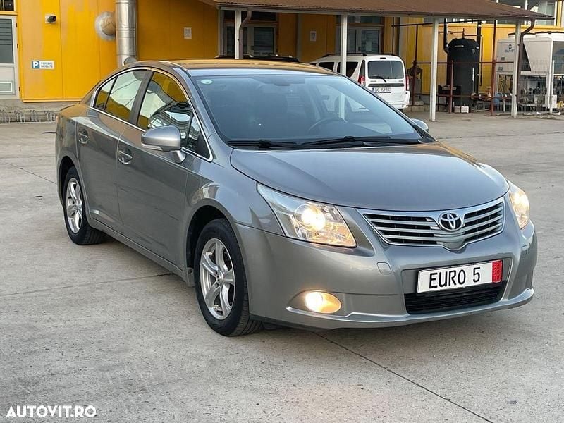 Culoaremaro Utilizat 2010 Toyota Avensis Business Edition Break | 4.799 EUR (Preț OK) - Imagine 1/4