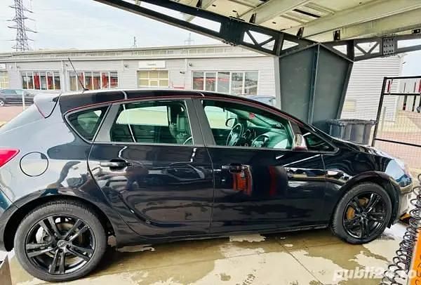 Utilizat 2015 Opel Astra Hatchback | 6.550 EUR (Preț OK) - Imagine 1/4