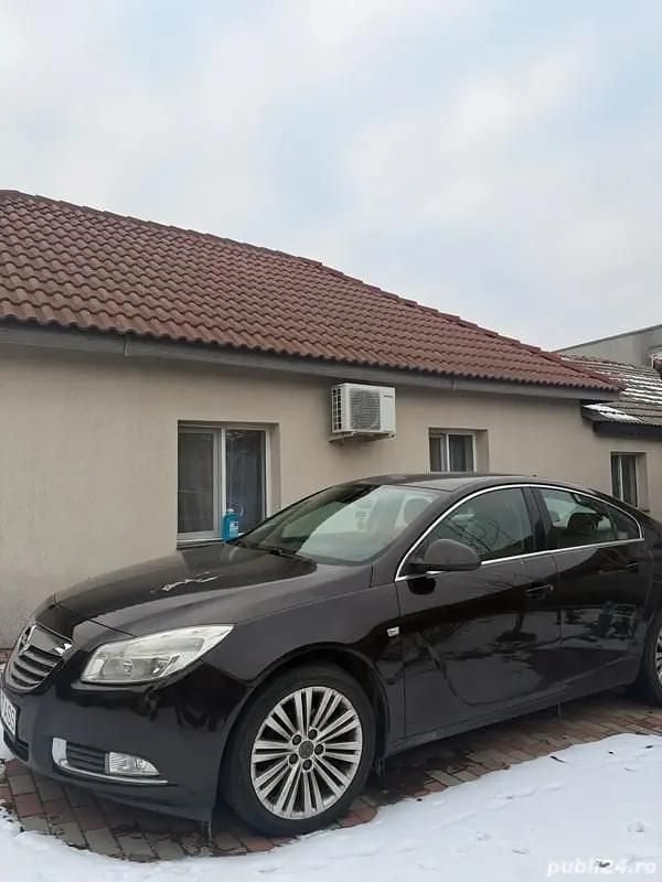 Second-hand 2012 Opel Insignia Berlinǎ | 4.100 EUR (Preț OK) - Imagine 1/2