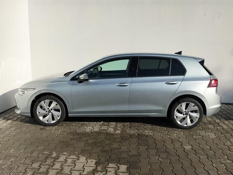 Second-hand VW Golf VIII 116 CP (85 kW) 2025 Gri mediumetalic