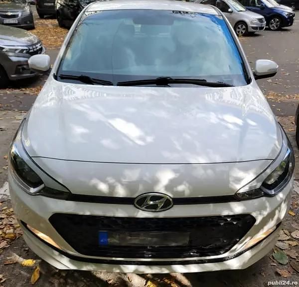 Alb Utilizat 2017 Hyundai i20 Hatchback | 7.500 EUR (Preț OK) - Imagine 1/4