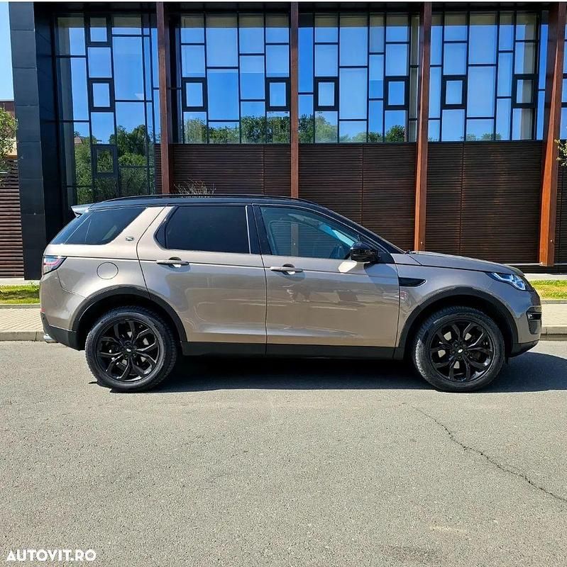 Second-hand Land Rover Discovery Sport HSE Luxury 180 CP (132 kW) 2016 Culoaremaro SUV
