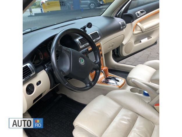 Second-hand Skoda Superb 163 CP (119 kW) 2007 Verde Berlinǎ