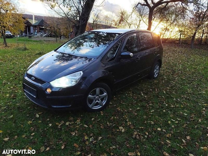 Culoaregri Second-hand 2010 Ford S-MAX Titanium Monovolum | 2.700 EUR (Preț OK) - Imagine 1/4