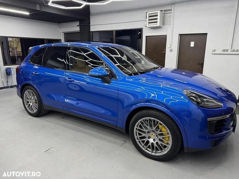 Albastru Utilizat 2017 Porsche Cayenne SUV | 32.600 EUR (Super Preț) - Imagine 1/4