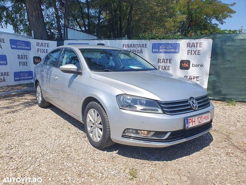 Gri Utilizat 2012 VW Passat Comfortline Berlinǎ | 7.590 EUR (Preț OK) - Imagine 1/4