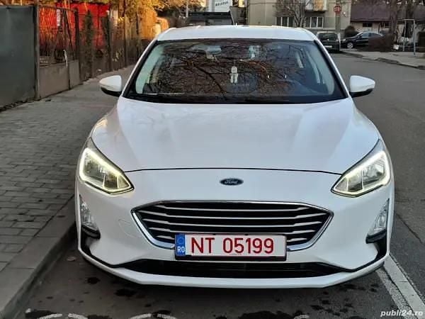 Utilizat 2019 Ford Focus Hatchback | 6.999 EUR (Preț bun) - Imagine 1/4