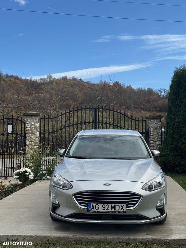 Culoareargint Utilizat 2018 Ford Focus Active | 11.500 EUR (Puțin scump) - Imagine 1/4