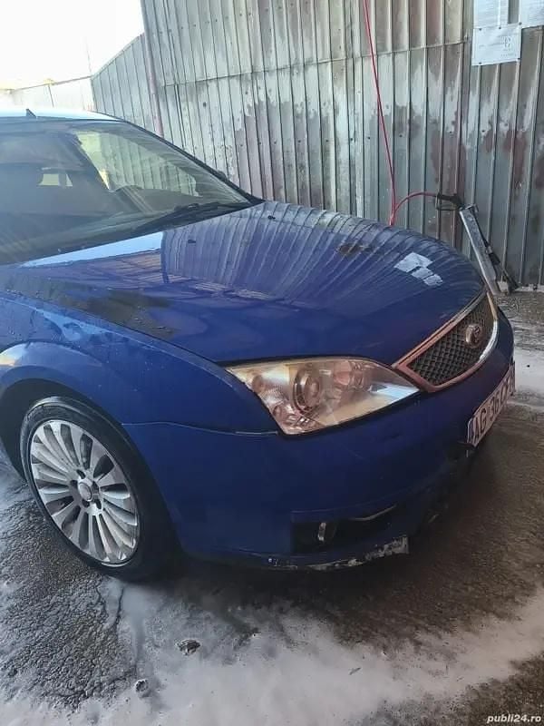 Utilizat 2004 Ford Mondeo Berlinǎ | 5.500 EUR - Imagine 1/4