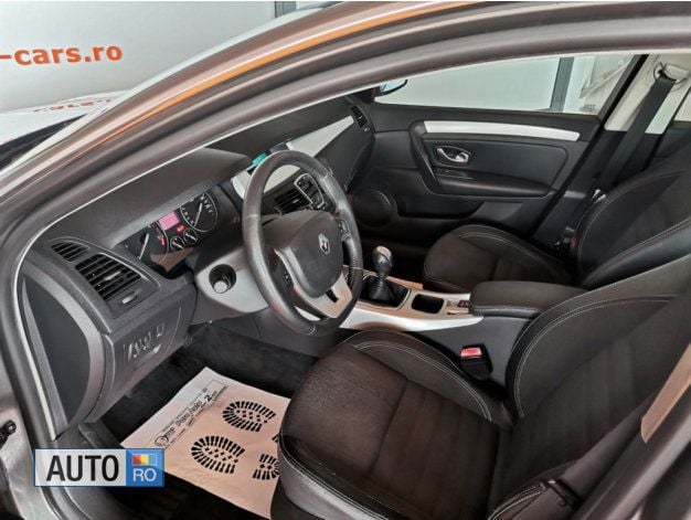 Second-hand Renault Laguna III Dynamique 110 CP (80 kW) 2007 Gri Berlinǎ