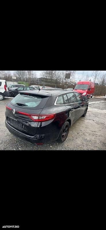 Second-hand Renault Mégane GrandTour LIMITED 100 CP (73 kW) 2018 Culoarenegru Break