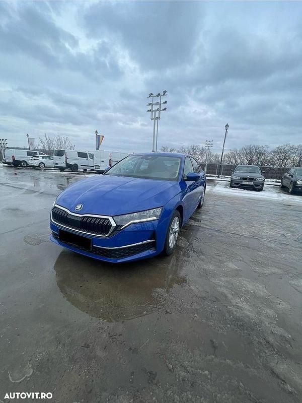 Culoarealbastru Utilizat 2025 Skoda Octavia Berlinǎ | 24.800 EUR (Preț OK) - Imagine 1/4