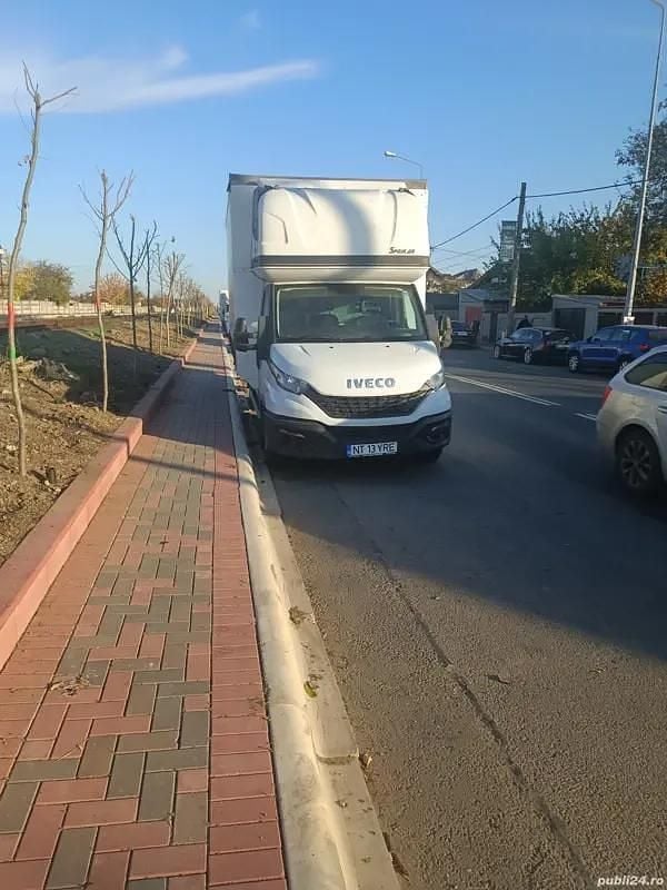 Alb Utilizat 2021 Iveco Daily | 14.500 EUR (Super Preț) - Imagine 1/4