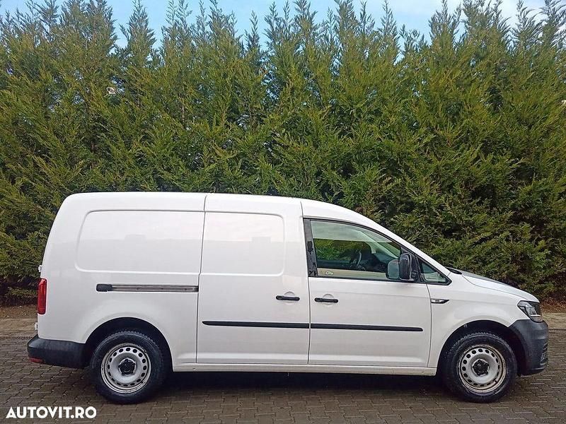 Second-hand VW Caddy Maxi 102 CP (75 kW) 2019 Culoarealb Monovolum