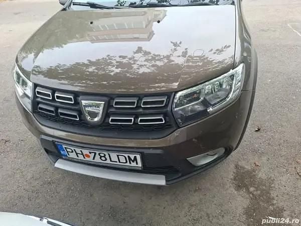 Second-hand Dacia Sandero Stepway 66 CP (48 kW) 2019 Maro Hatchback