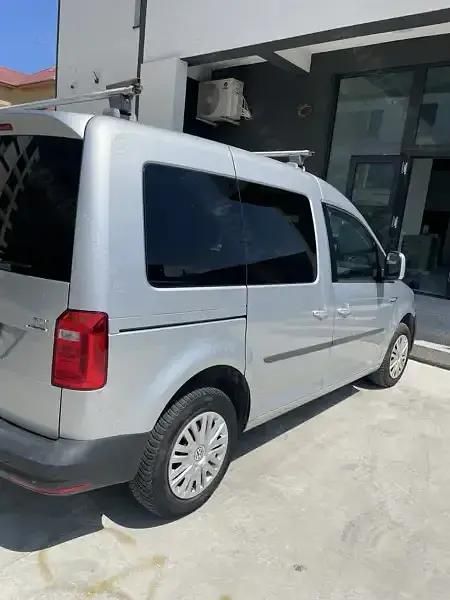 Utilizat 2016 VW Caddy Monovolum | 13.000 EUR - Imagine 1/4