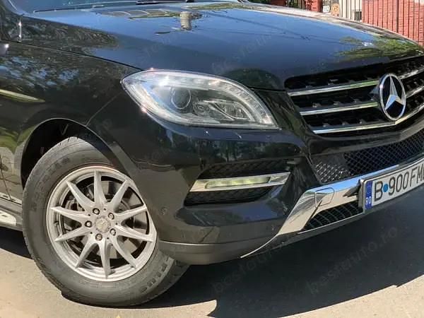 Negru Utilizat 2014 Mercedes ML250 SUV | 16.500 EUR (Preț OK) - Imagine 1/4