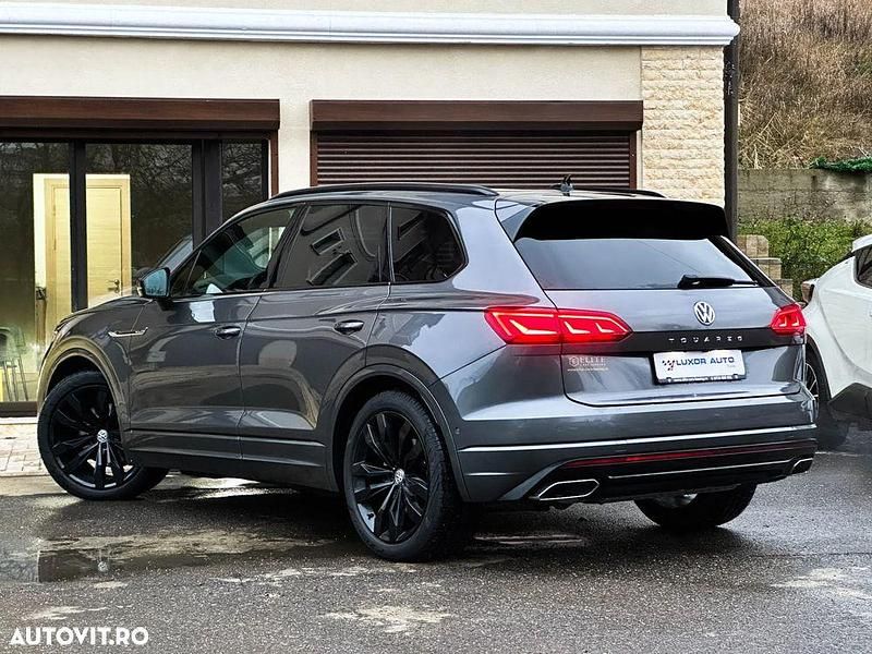 Second-hand VW Touareg Style 286 CP (210 kW) 2019 Culoaregri SUV