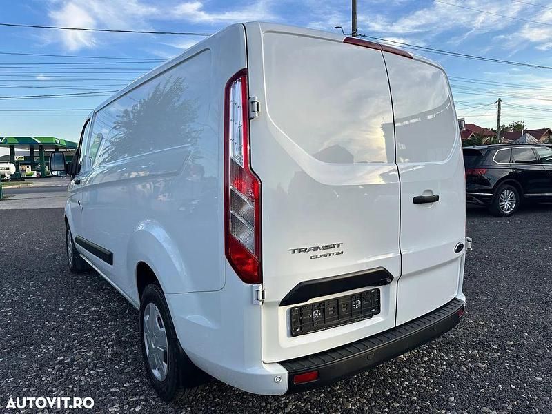 Second-hand Ford Transit Custom Trend 130 CP (95 kW) 2021 Culoarealb Monovolum