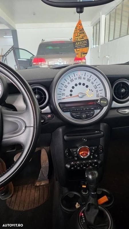 Second-hand Mini ONE 102 CP (75 kW) 2012 Culoarerosu Hatchback