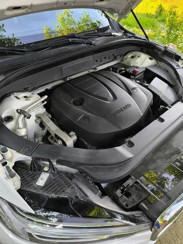 Second-hand Volvo XC60 197 CP (144 kW) 2019 Alb SUV