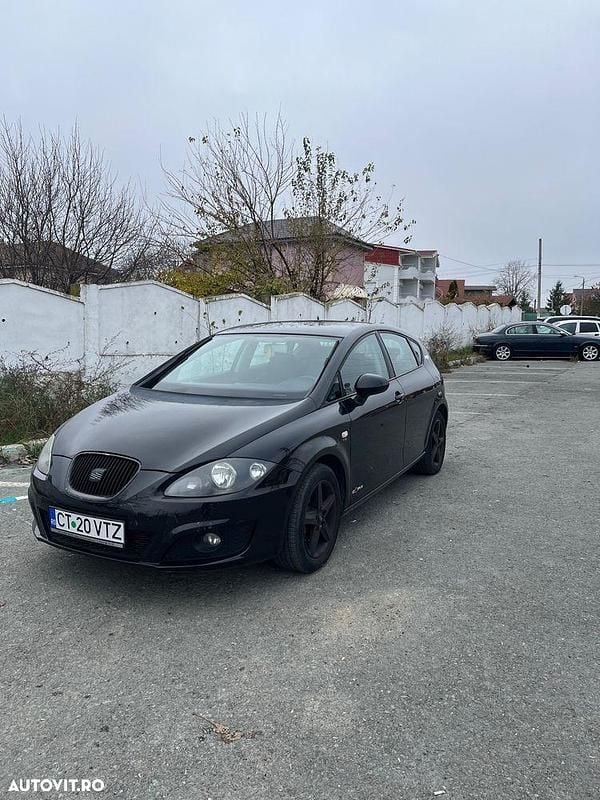 Culoarenegru Utilizat 2012 Seat Leon Copa Hatchback | 4.800 EUR (Preț OK) - Imagine 1/4