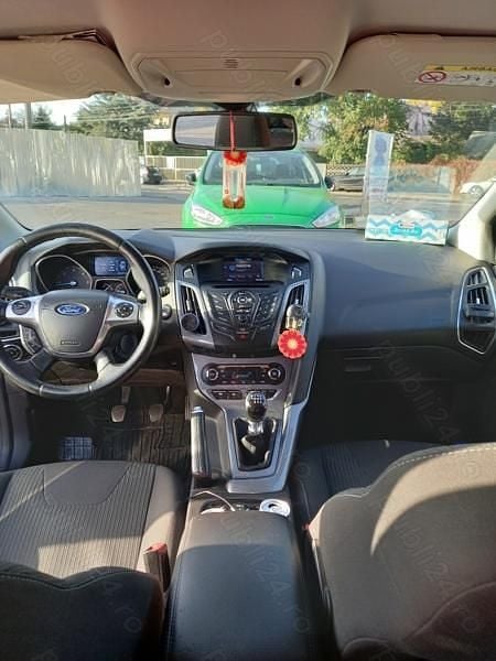 Negru Utilizat 2014 Ford Focus Titanium Break | 4.000 EUR (Preț OK) - Imagine 1/4