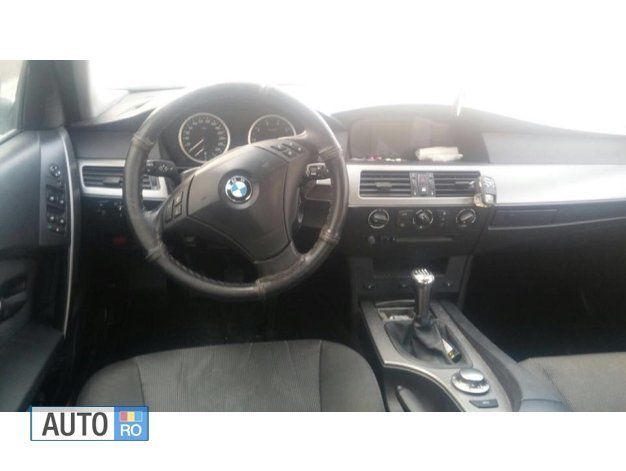 Second-hand BMW 520 170 CP (125 kW) 2004 Negru Berlinǎ