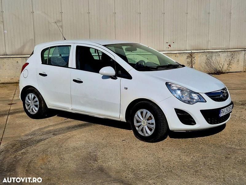 Second-hand Opel Corsa Selection 75 CP (55 kW) 2012 Culoarealb Hatchback