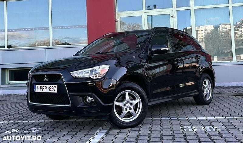 Culoarenegru Utilizat 2011 Mitsubishi ASX SUV | 5.999 EUR (Super Preț) - Imagine 1/4