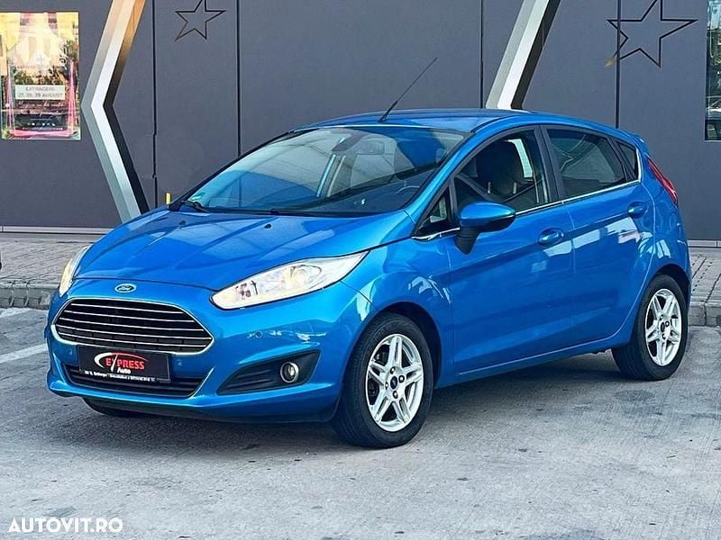 Culoarealbastru Utilizat 2014 Ford Fiesta Titanium Hatchback | 4.990 EUR (Preț OK) - Imagine 1/4